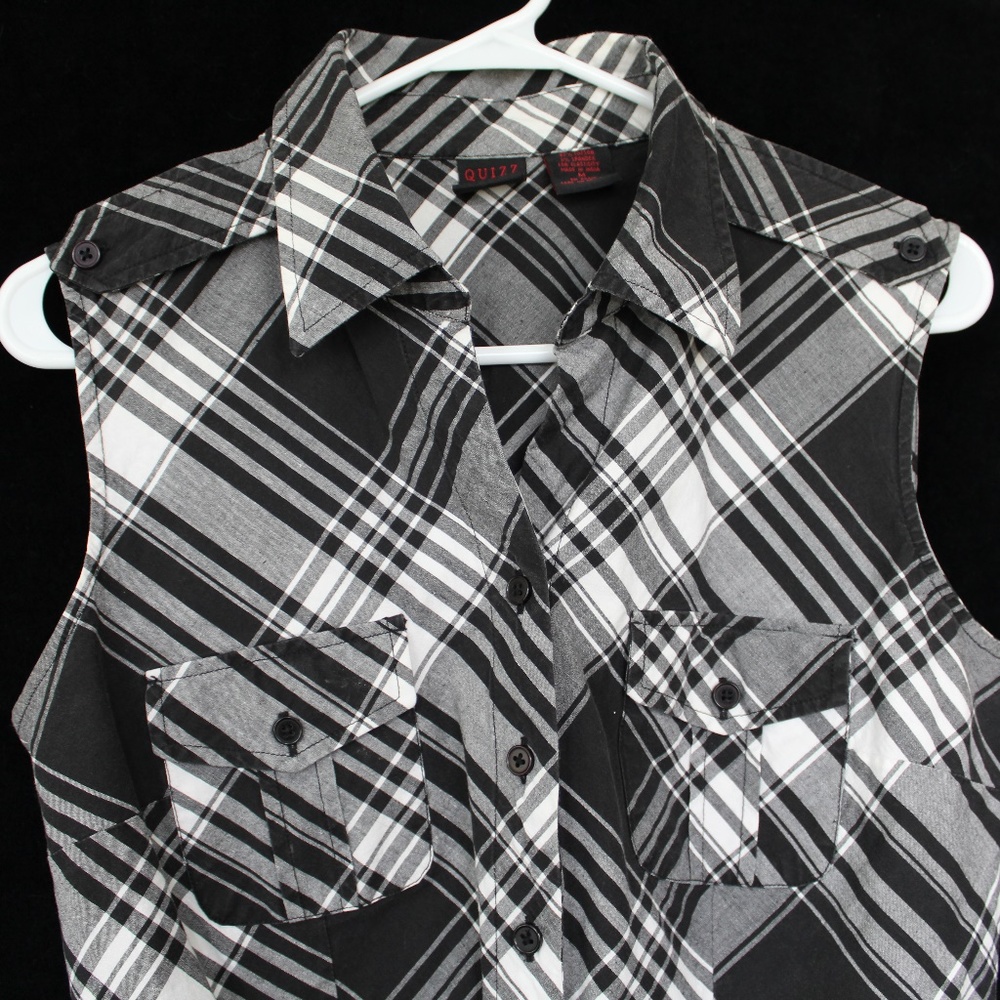 Quizz Again black/white tie front crop top sz M - Picture 2 of 7